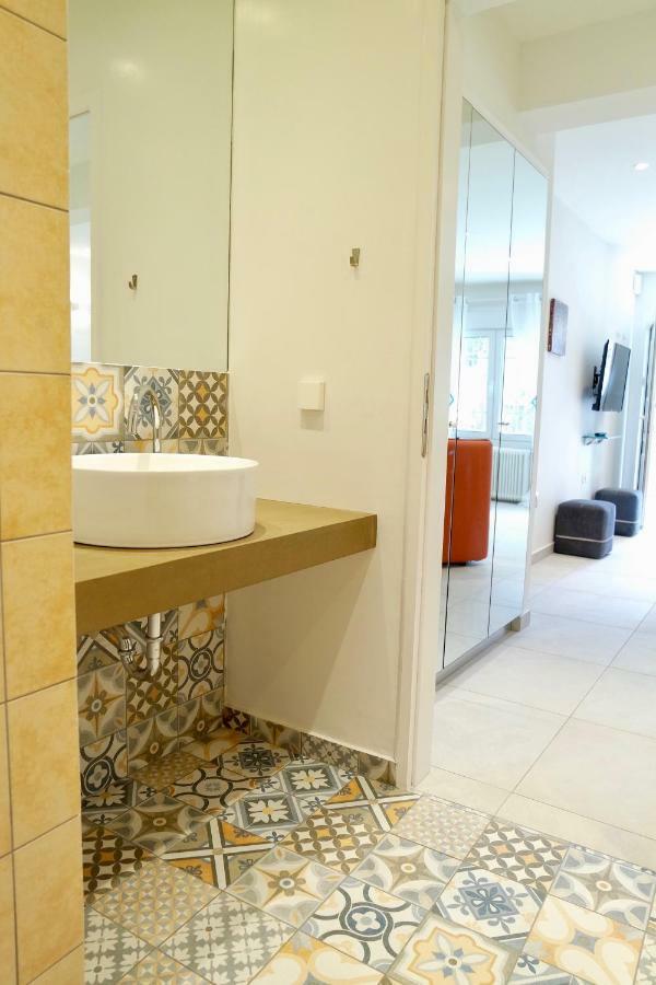 Design Apartment In The City Of เอเธนส์ ภายนอก รูปภาพ
